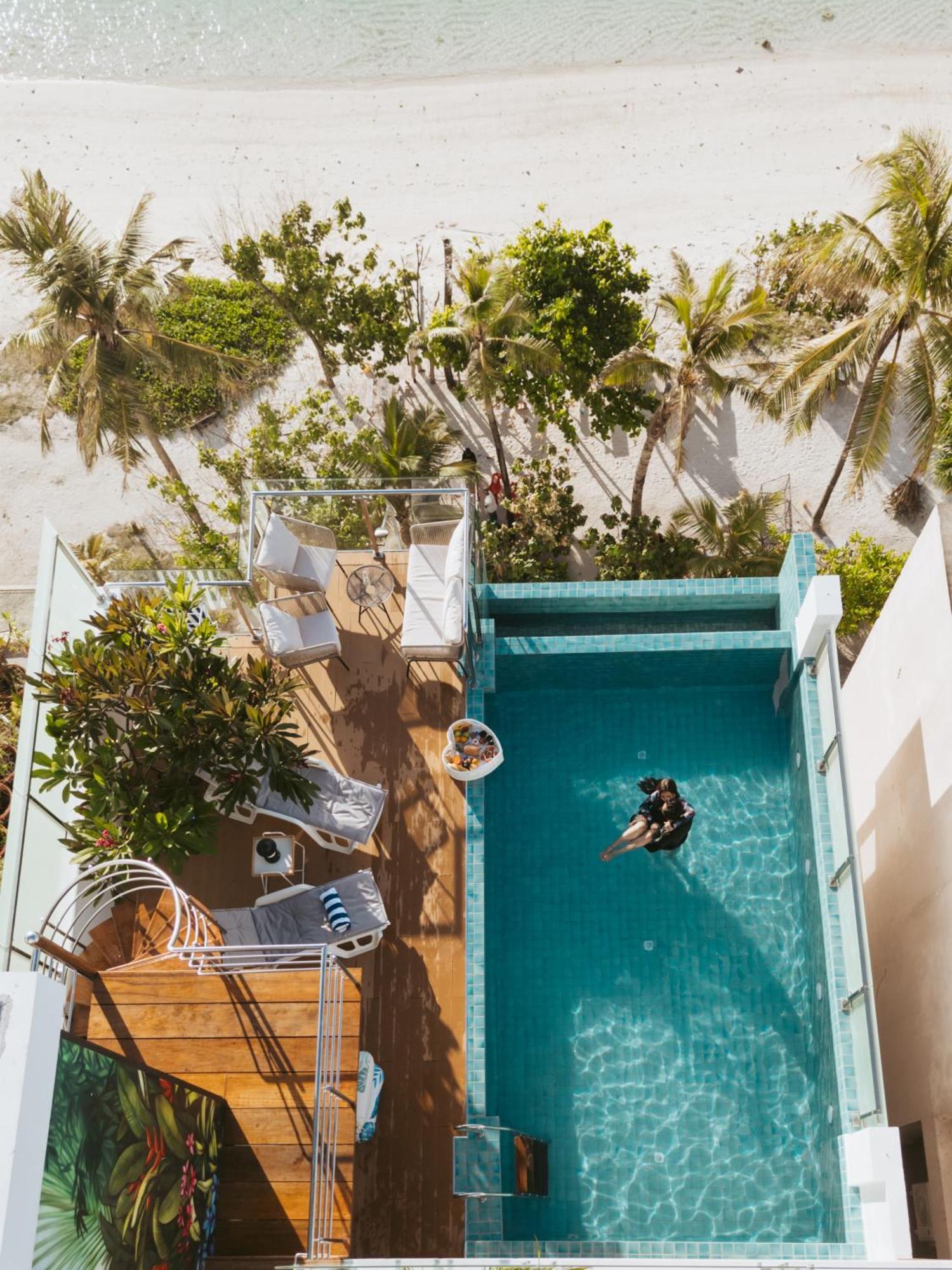 Blue Sky Beach Hulhumale Bagian luar foto